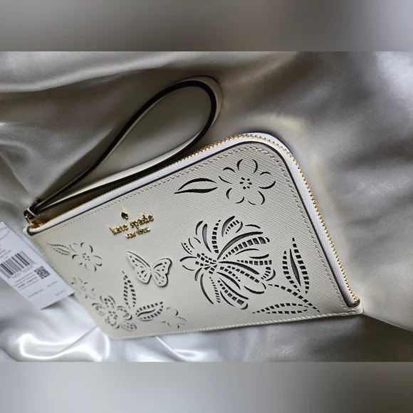 Kate Spade Cream Floral Cutout Wristlet NWT - Picture 4 of 5